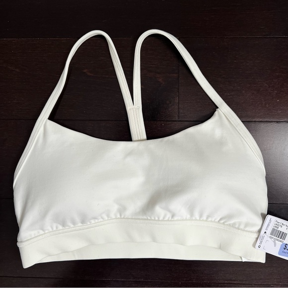 NWT Lululemon Sports Bra Size 6 Flow Y Bra Nulu - Picture 2 of 6